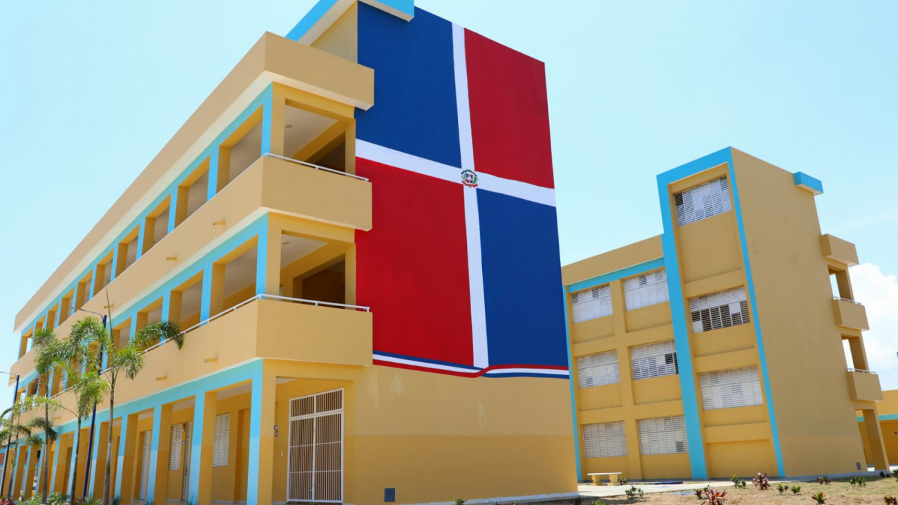 Abinader inaugura obras en Santo Domingo Este