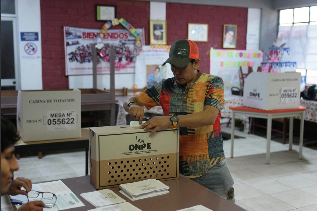Más de 40 candidatos a gobernadores en Perú tienen procesos penales en su contra, según medio
